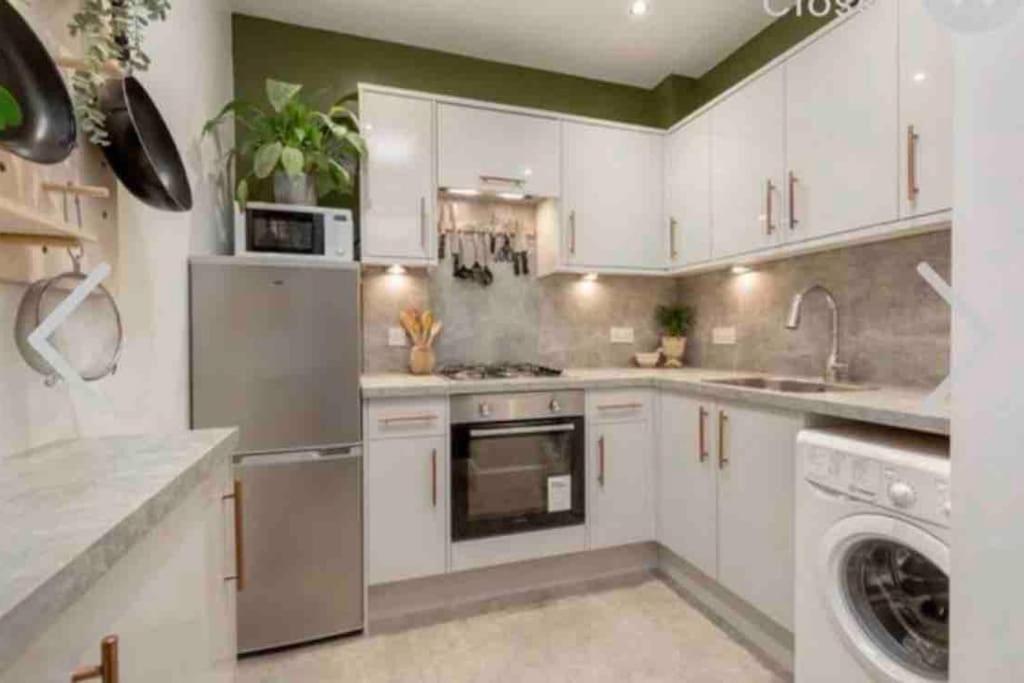 Cosy 2 Bedroom Flat In เอดินบะระ ภายนอก รูปภาพ