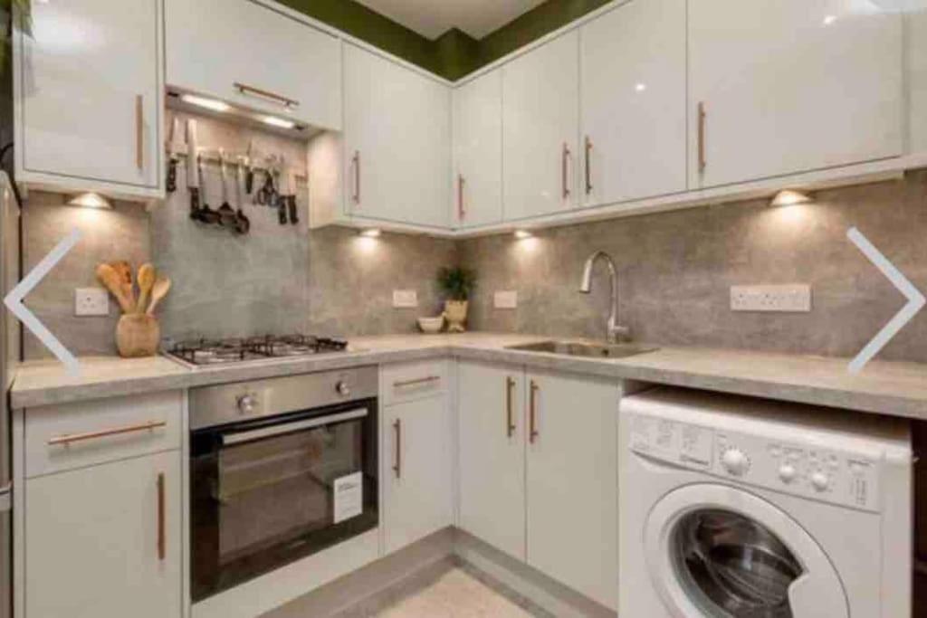 Cosy 2 Bedroom Flat In เอดินบะระ ภายนอก รูปภาพ