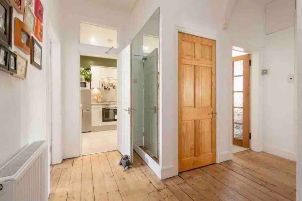 Cosy 2 Bedroom Flat In เอดินบะระ ภายนอก รูปภาพ